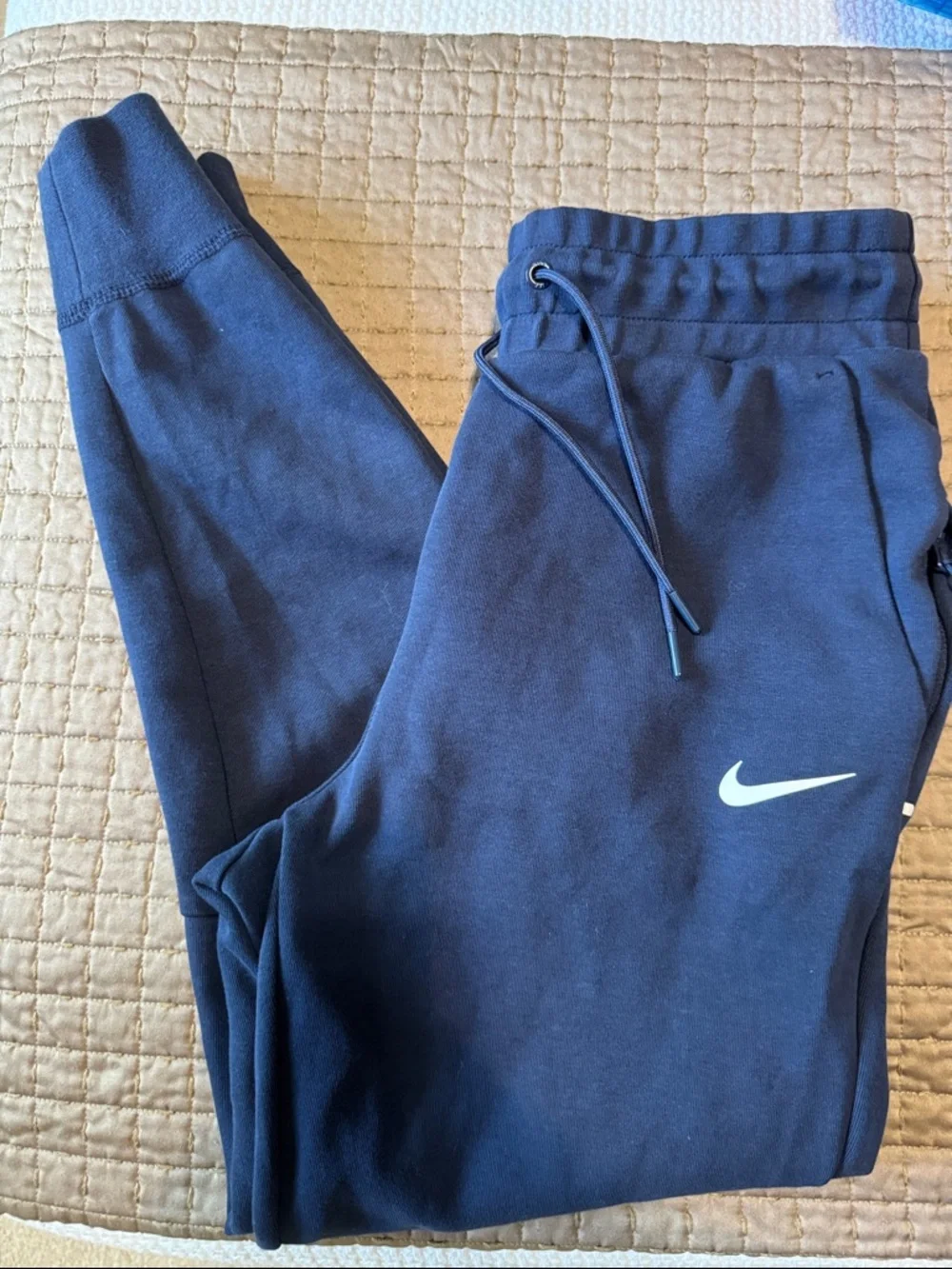 Nike Navy Blue joggers Sweatpants small